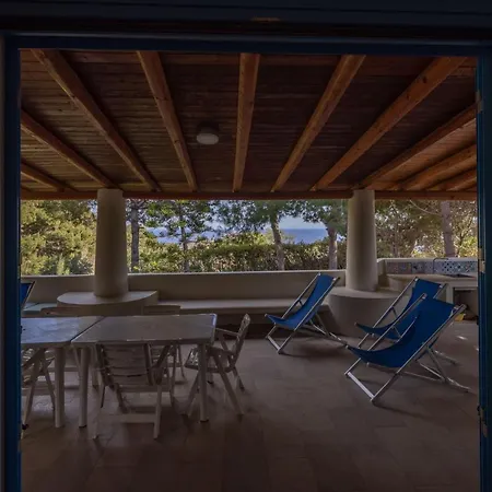 Ustica Mari E Carlo Contrada Ogliastrello Vila