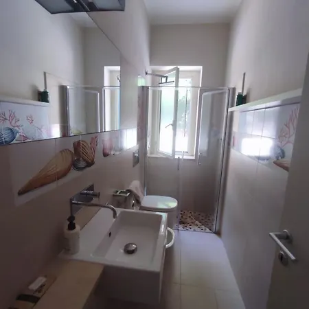 Ustica Mari E Carlo Contrada Ogliastrello Isola di Ustica