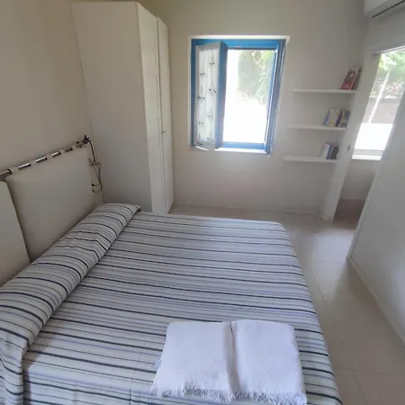 Ustica Mari E Carlo Contrada Ogliastrello Vila