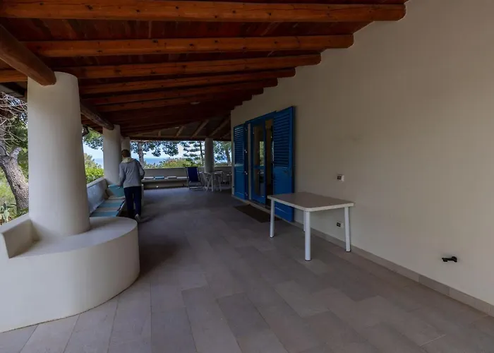 Ustica Mari E Carlo Contrada Ogliastrello Villa